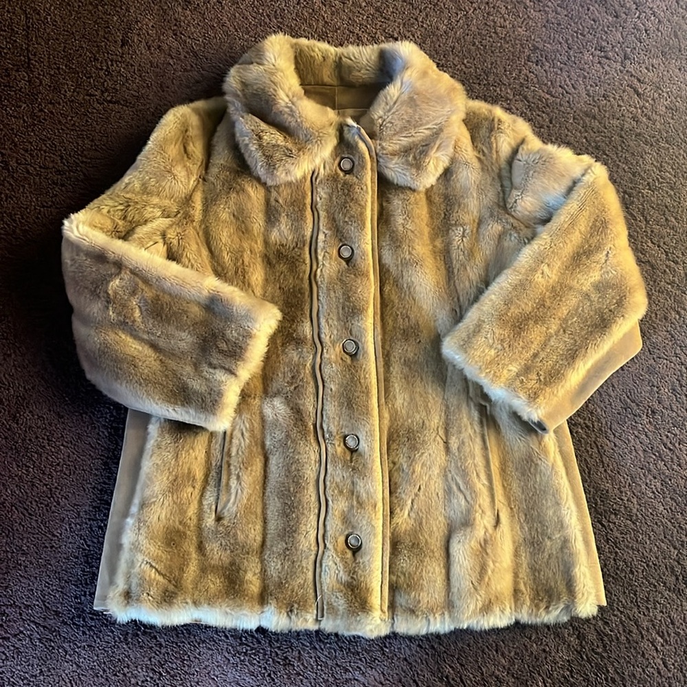 Vintage Faux Fur Jacket Suede Panels 3/4 Sleeves Tan Style VI Ltd